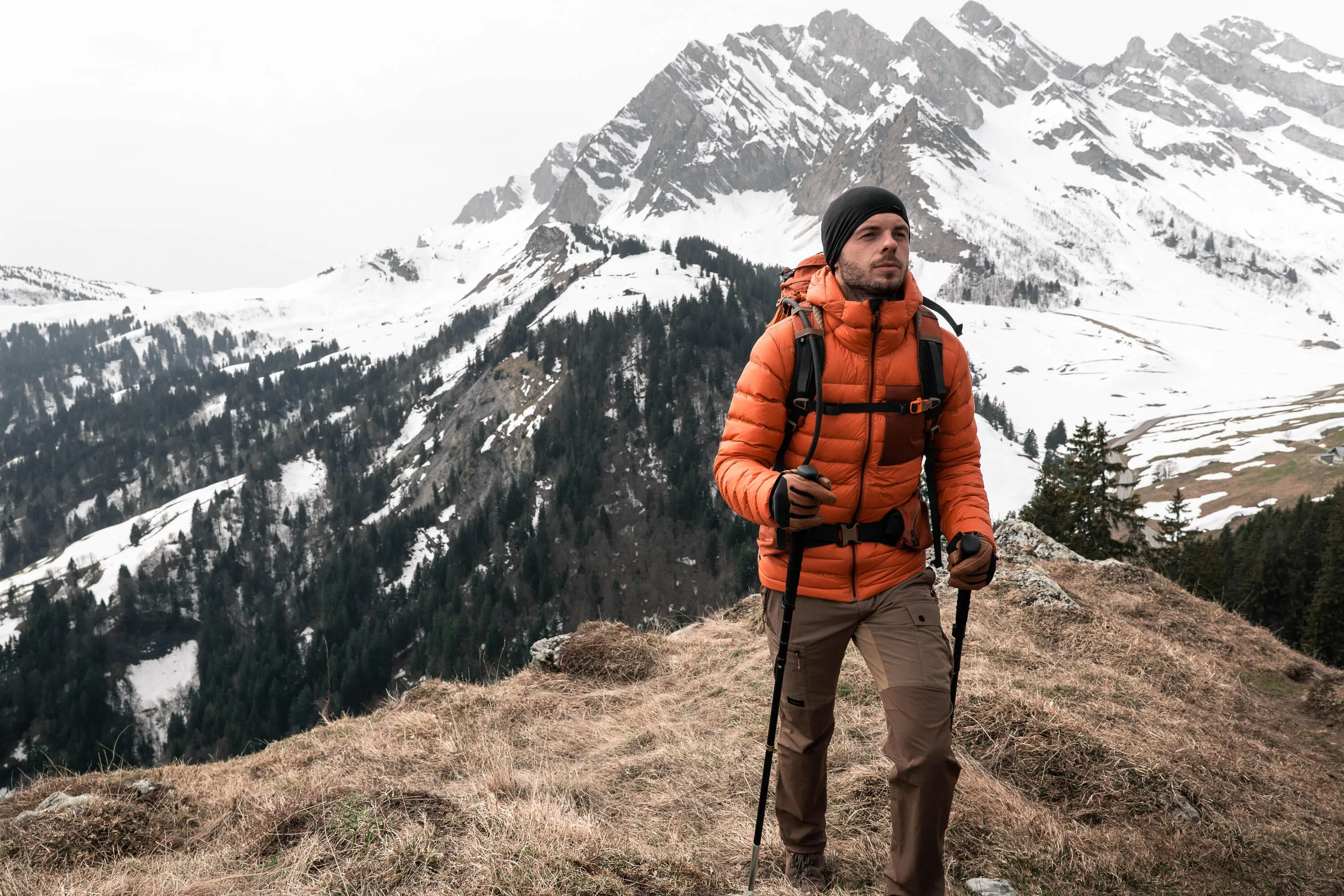 Forclaz Men's mountain and Backpacking padded and hooded jacket - MT500 14F